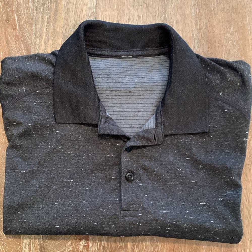 Lululemon XL Metal Vent Tech Polo in Dark Gray with White Specks